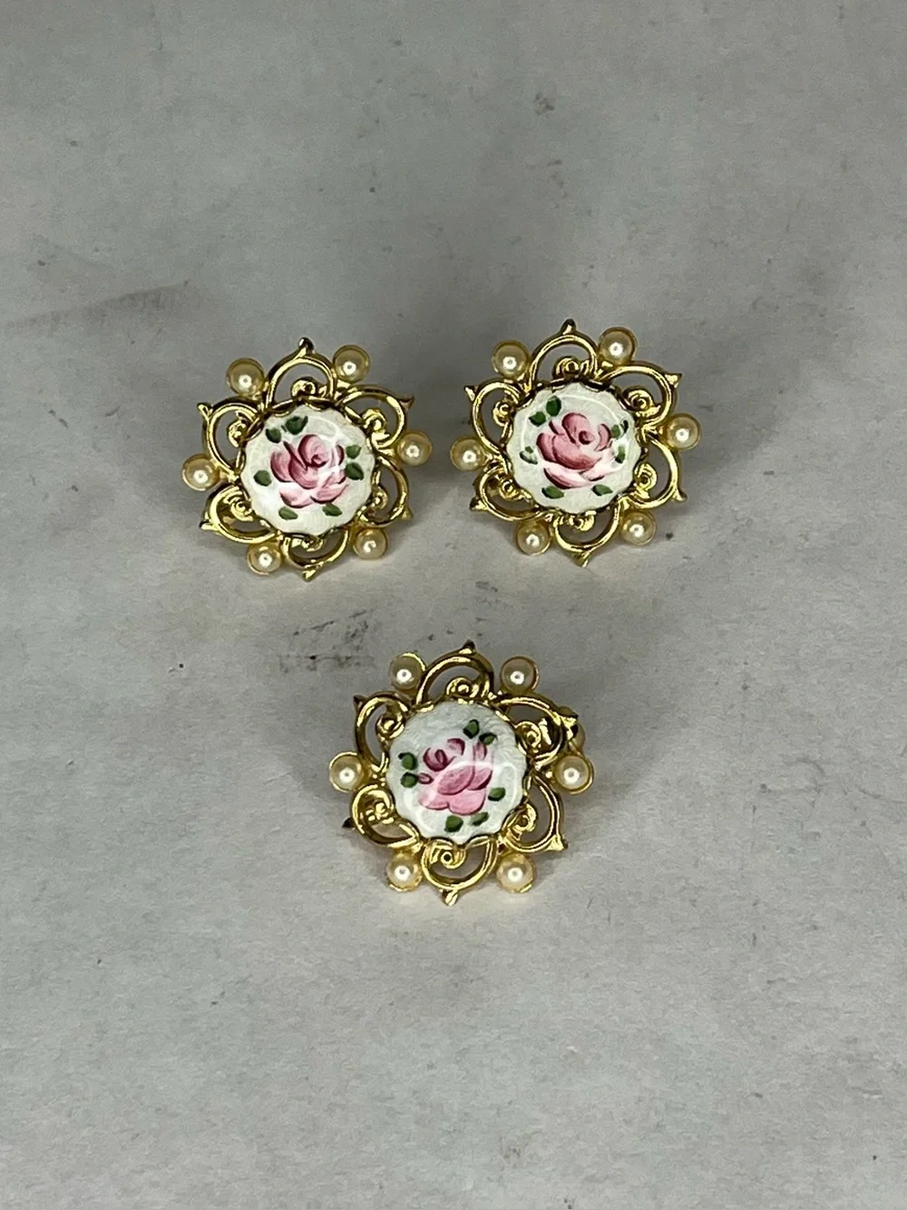 Pink rose clasp earring in matching pin set